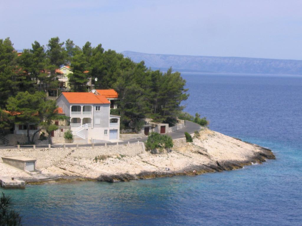 Apartments Gugic Prigradica Exterior photo